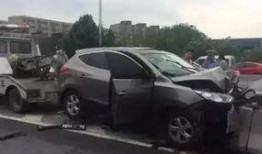 咸宁大爆料车祸新闻报道,惊心动魄的瞬间，事故现场紧急救援纪实