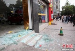 女子爆料石墩堵门案视频,真相揭露与法律维权之路